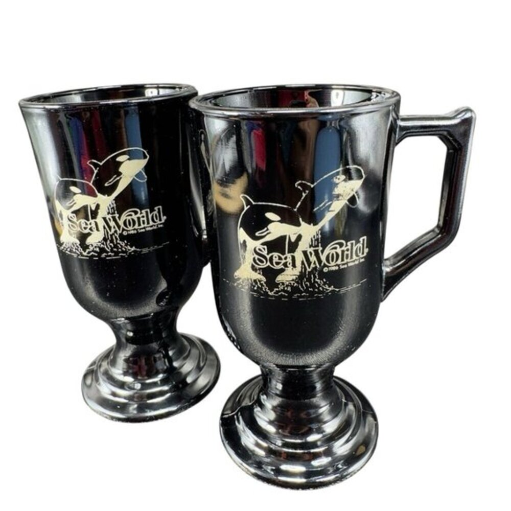 1986 Vintage Sea World Black Footed Coffee Cup Mug Set‎ 2 Black Glass Cups Mugs